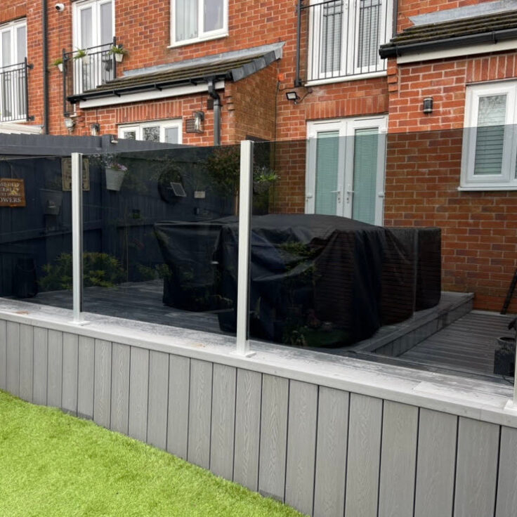 Screenshot Elegant aluminium glass balustrade with a top rail, enhancing both the safety and aesthetic appeal of a contemporary outdoor deck